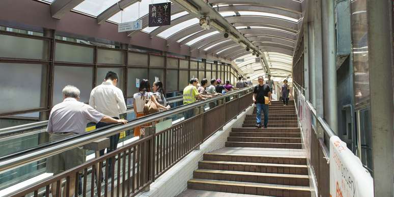 Central Mid-Levels em Hong Kong durante o dia