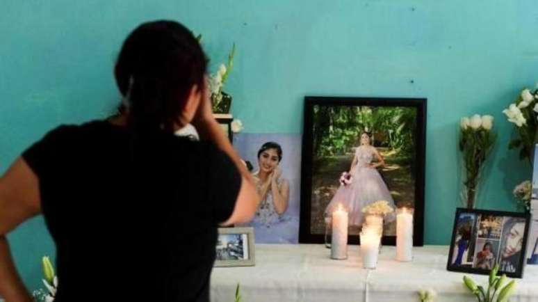 O corpo de América Sánchez está sendo trasladado para sua cidade-natal de Xalapa