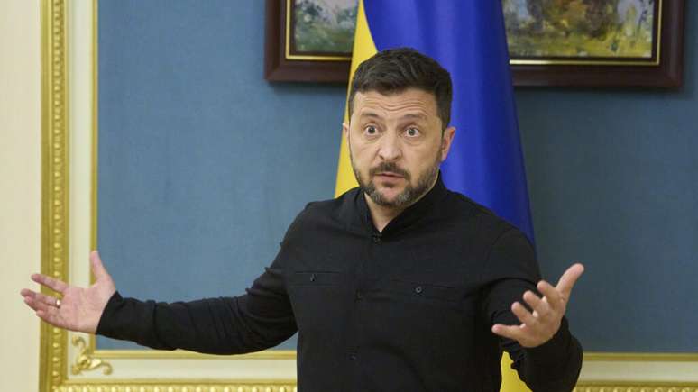 O presidente ucraniano, Volodymyr Zelensky, durante um briefing em Kiev, Ucrânia, na segunda-feira, 19 de maio de 2025.