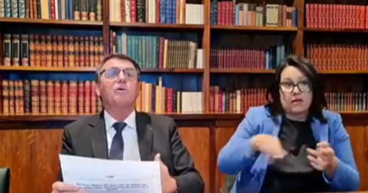 Bolsonaro usou biografia de Mujica para provocar Lula em disputa presidencial de 2022