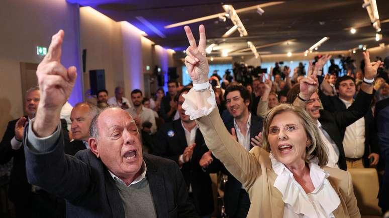 Comemoração na sede do Partido Social Democrata (PSD), do primeiro-ministro Luís Montenegro, que integra a coalizão Alternativa Democrática